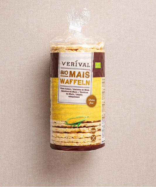 Eine Packung Maiswaffeln von Verival Bio mit der Aufschrift „Bio Maiswaffeln“ . Die Verpackung wirbt mit „glutenfreien Maiswaffeln“ und zeigt Symbole für glutenfreie und biologische Produkte.